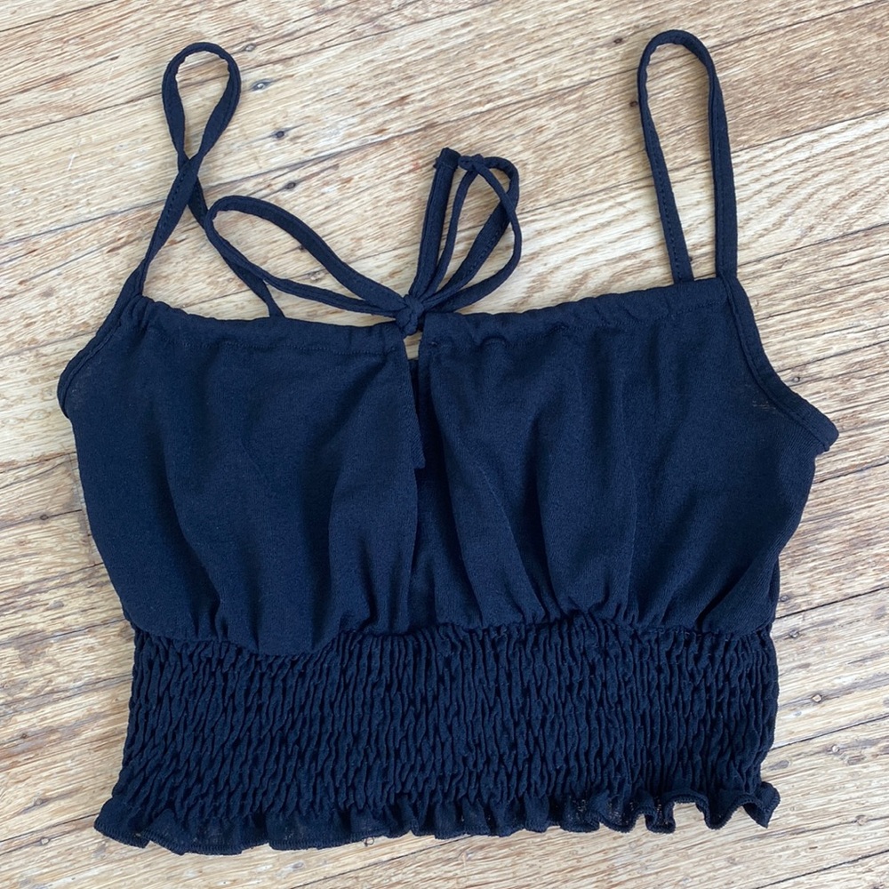 black tank with bow